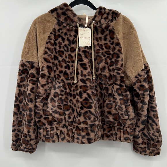 🆕Hem & Thread Faux Fur Fleece Crop Hooded Pullover Animal Print Leopard S,M &L - Picture 2 of 11
